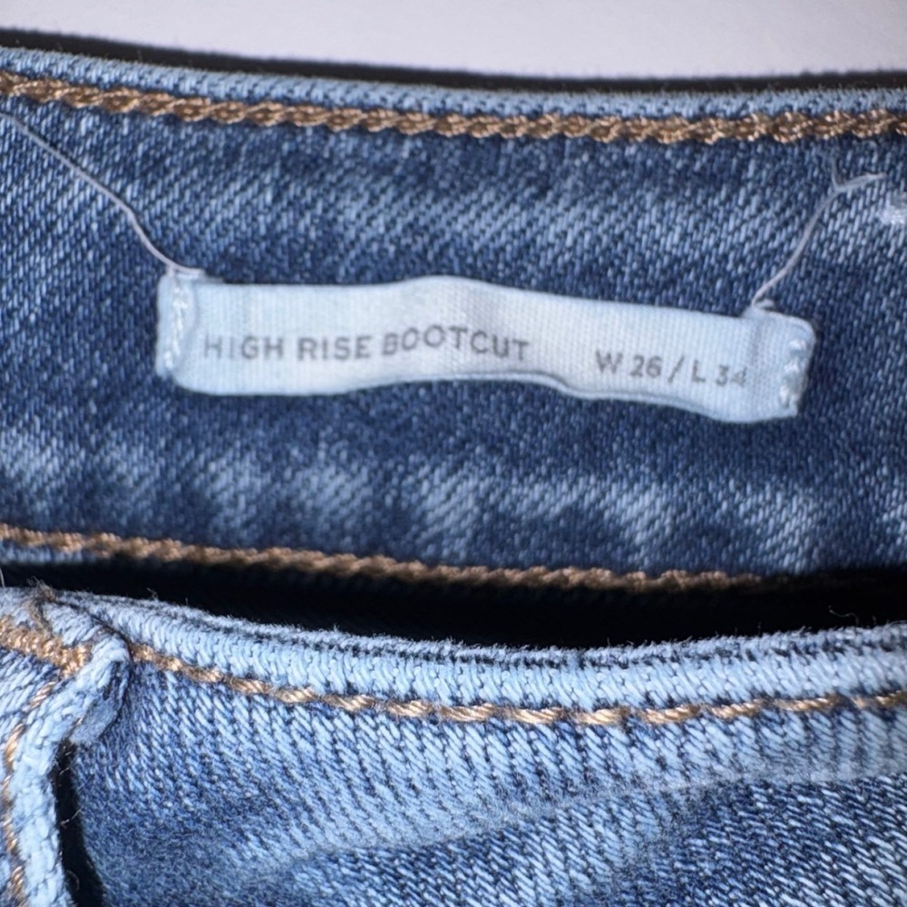 Cleo Wolf High Rise Bootcut Jeans Blue Distressed Cuffed Hem Size 26W 34L - Picture 3 of 9